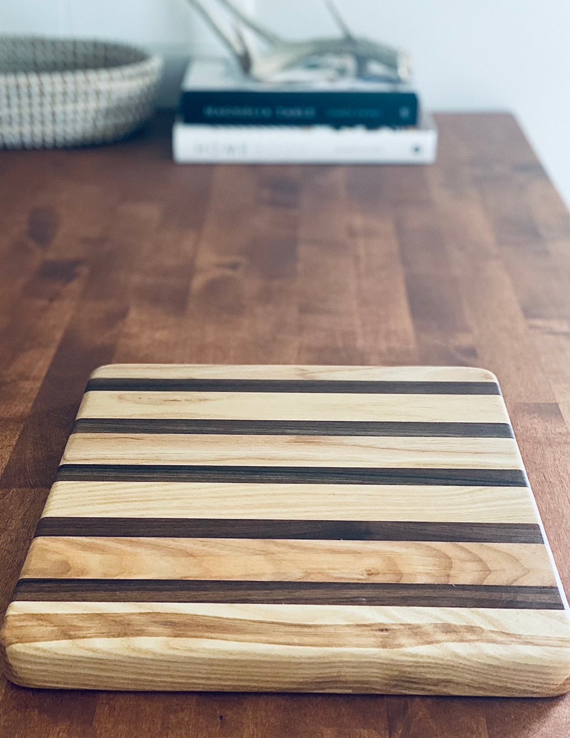 Small Handled Cutting board- walnut